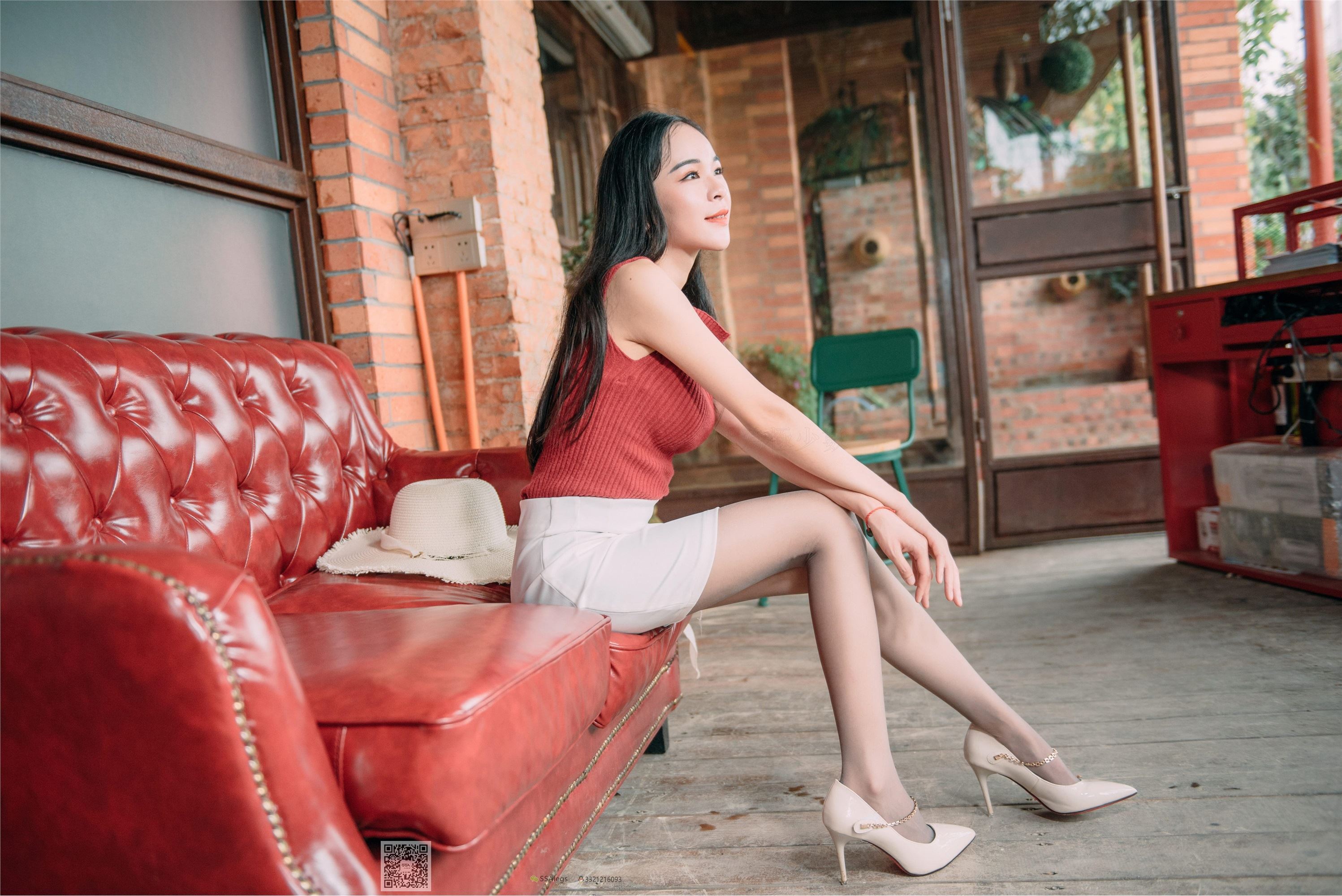 SSA丝社 NO.007 nono 街拍灰丝特辑